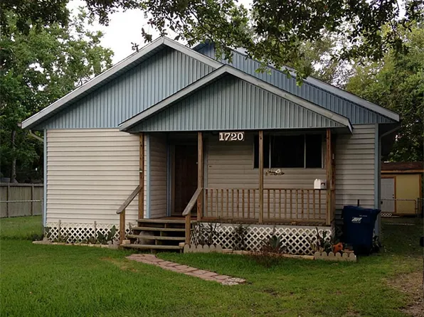 1720 Hawthorne St, La Marque, TX 77568