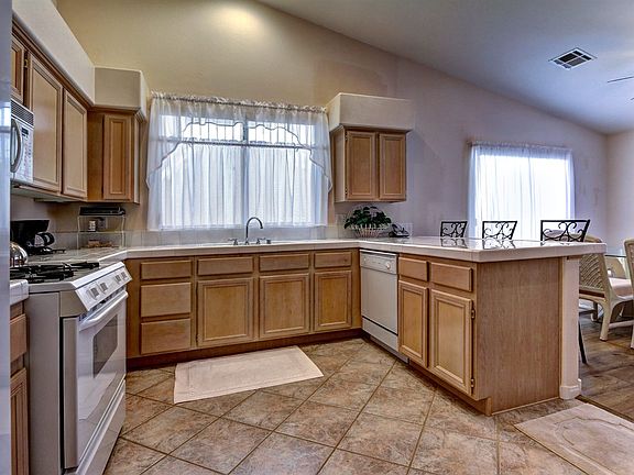 4th image of 3764 Tohono Canyon St