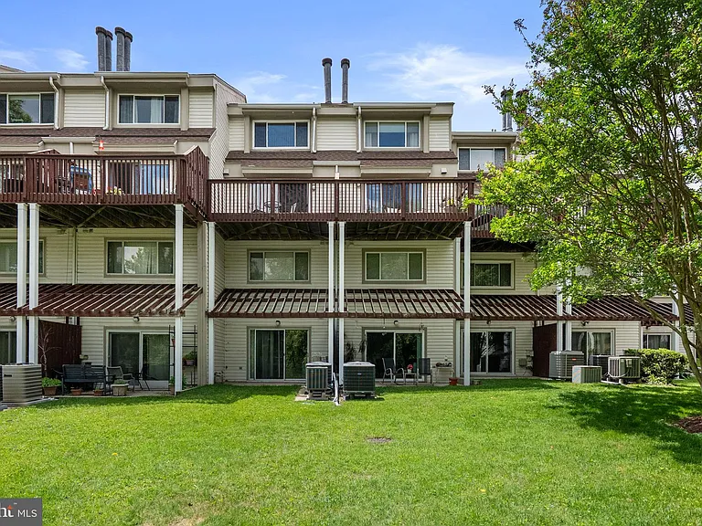 18315 Leman Lake Dr #705 — Photo 28