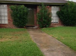 8003 Arcadia Ln, New Orleans, LA 70128