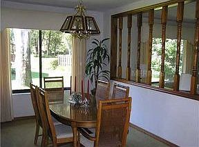 3rd image of 69 Elmwood Trl