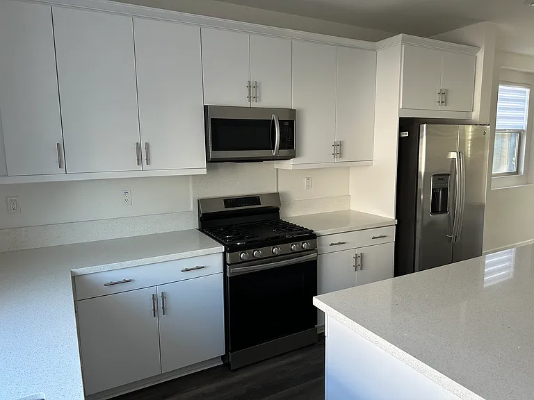 1042 Split Ct — Photo 18