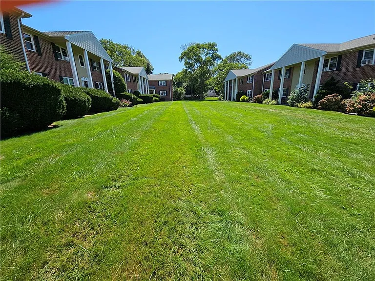 70 Carroll Ave #1004 — Photo 38