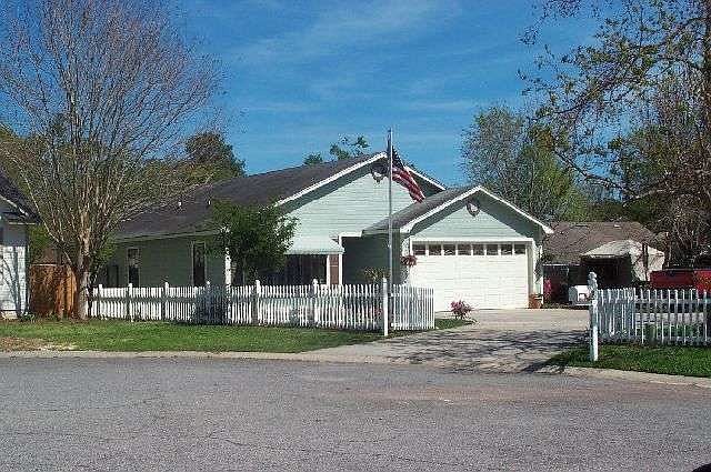 1st image of 1411 Strickland Cir