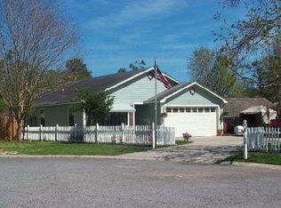 1411 Strickland Cir, Valdosta, GA 31601