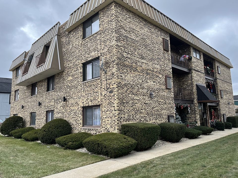 1st image of 5710 S Archer Ave APT 2A