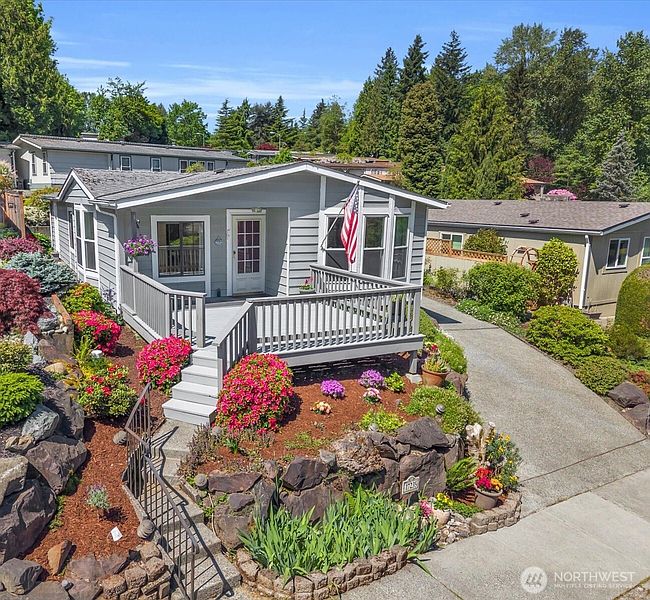 2nd image of 17235 119th Avenue NE