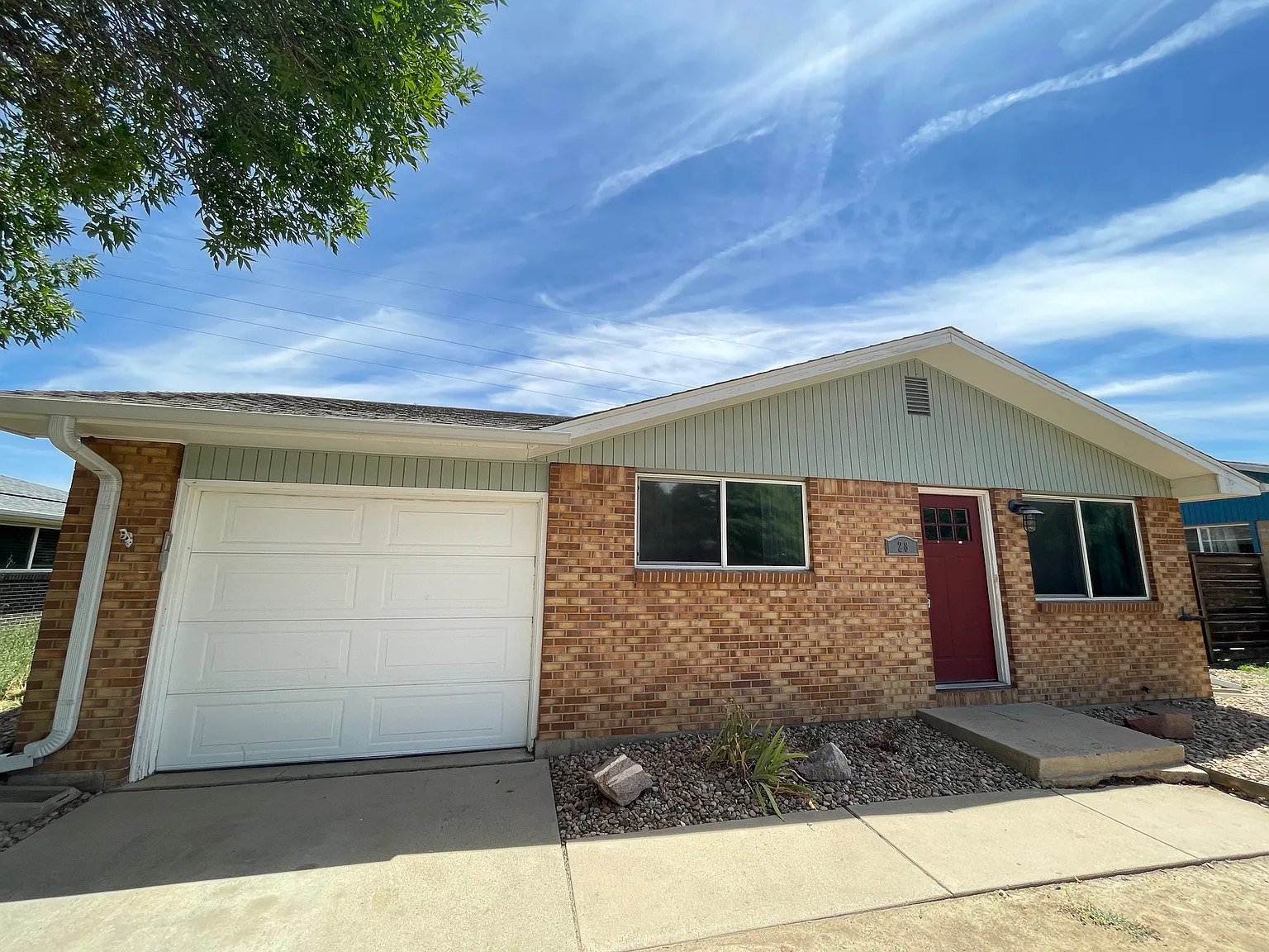 3 bed, 1075 sqft, $2,500 — Photo 1