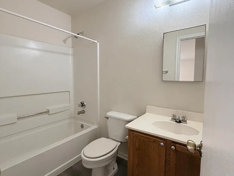 Unit Photo