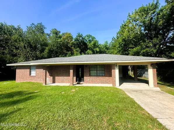 258 Conrad Ln, Bay Saint Louis, MS 39520