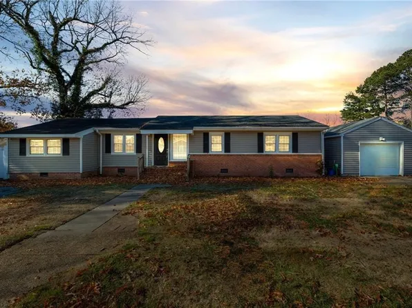 317 Tareyton Ln, Portsmouth, VA 23701