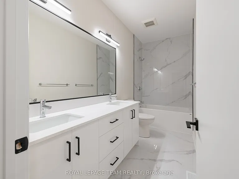 49 Grosvenor Ave #3 — Photo 36