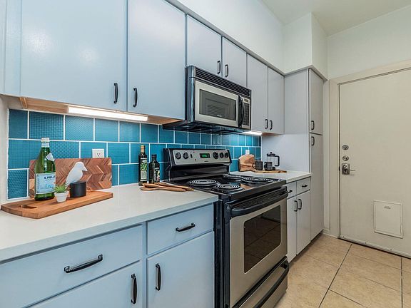 5th image of 1201 Grove Blvd APT 702