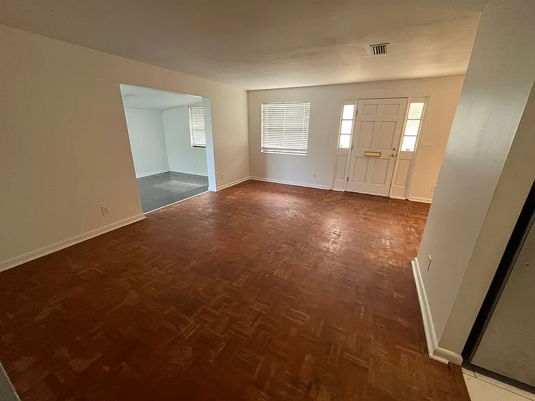 1116 Palisades Dr — Photo 10