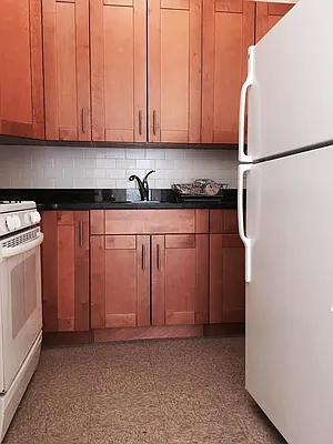 Rented by Fifth & Forever LLC | media 31