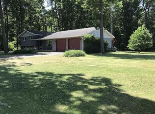 5200 Cronk Rd, Jonesville, MI 49250