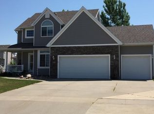 325 NW Driftwood Dr, Ankeny, IA 50023