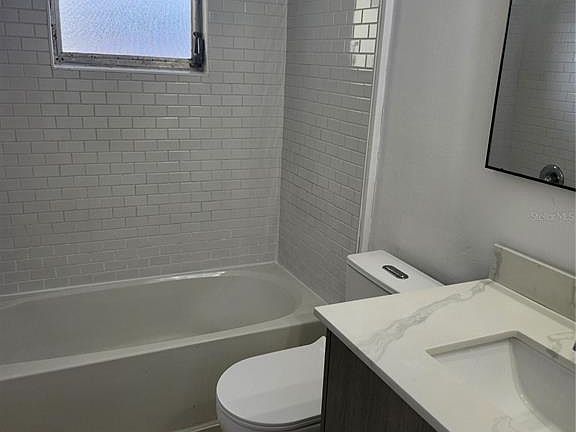 5th image of 2921 Vasco St #A
