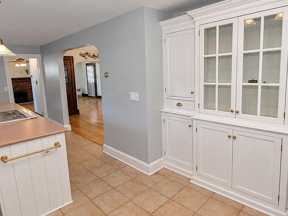 5th image of 4101 Nottingham Way