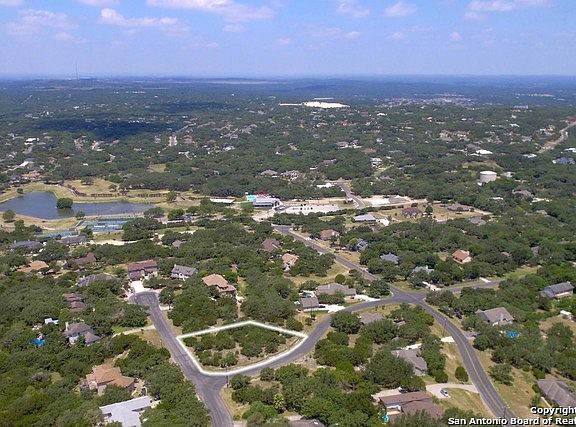 2nd image of 423 Breathless View St