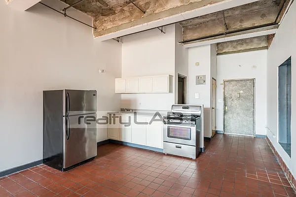 Rented by Realty Lab LLC | media 10