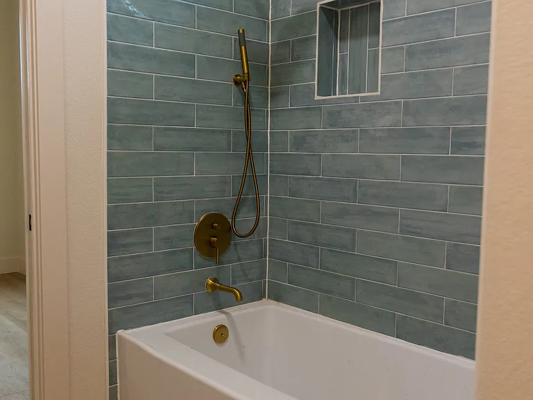 Main Floor Bathroom #2