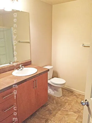 18512 NW Holly St #304 — Photo 7