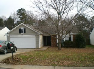 6918 Kentucky Derby Dr, Charlotte, NC 28215
