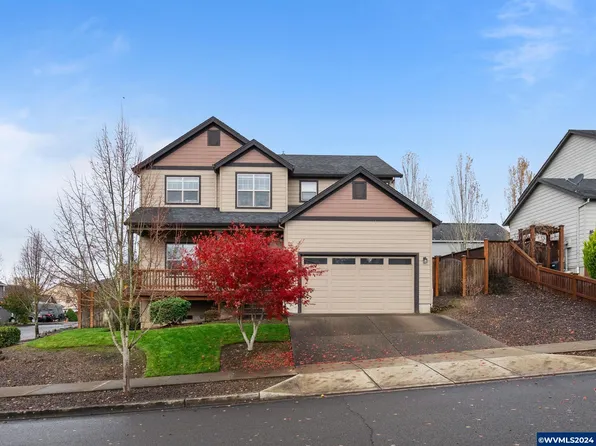 493 SW Mount Saint Helens St, McMinnville, OR 97128