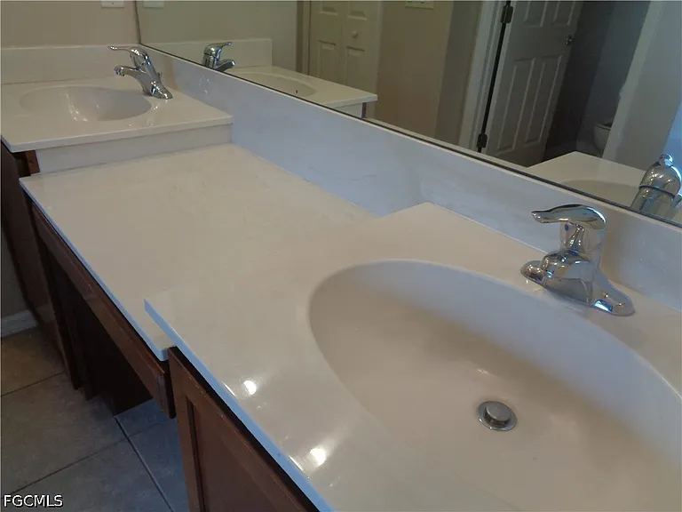 2463 Nature Pointe Loop — Photo 30