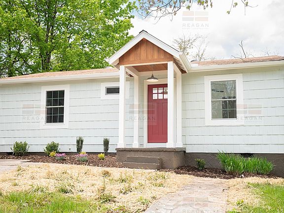 2nd image of 2519 Maple Dr