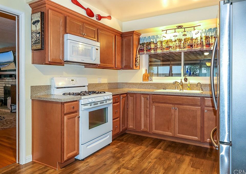 1st image of 2129 West Broadway