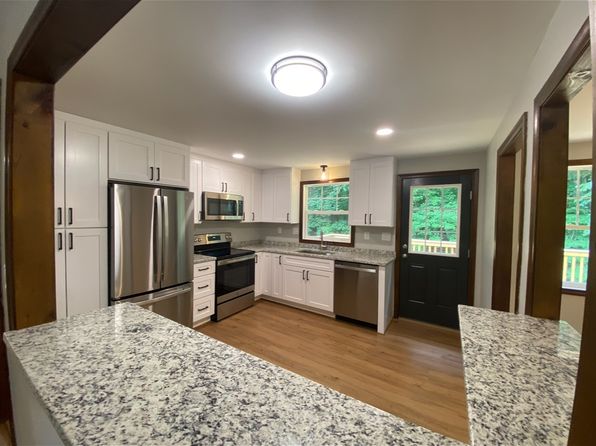 132 Deborah Dr, Coventry, CT 06238
