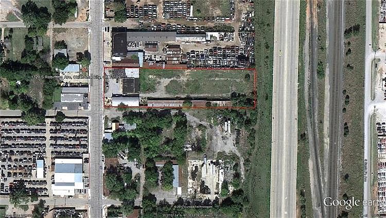 2nd image of 1320 S Robinson Ave