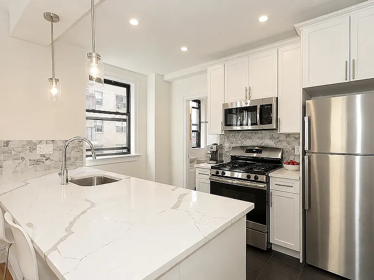 27 W 96th St #10B — Photo 1