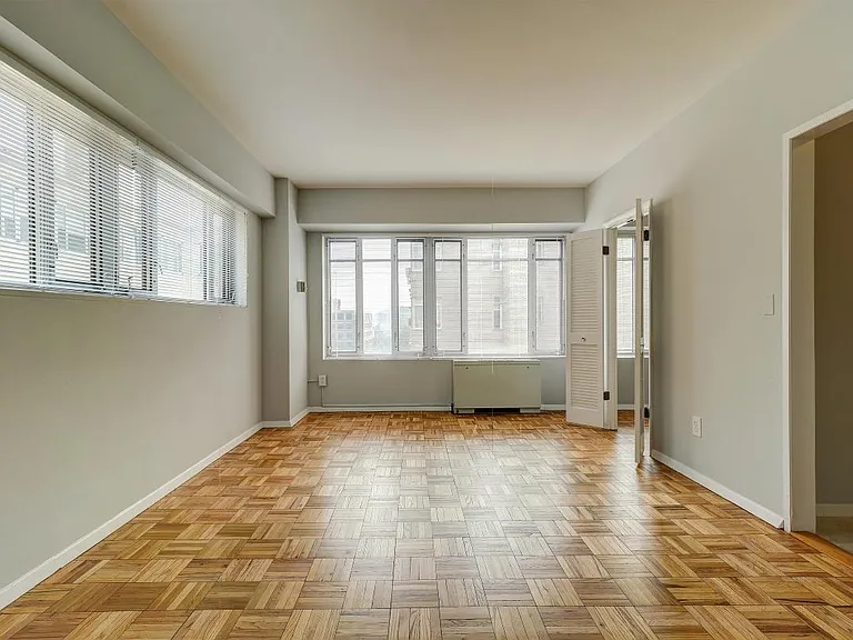 1711 Massachusetts Ave NW #713 — Photo 3