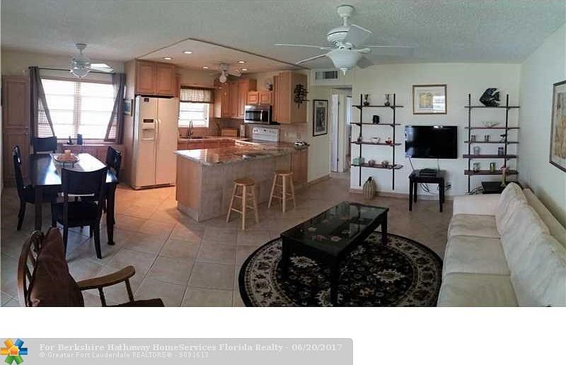 1st image of 225 Ellesmere E #225