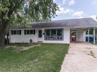 317 Sue Ln, Saint Charles, MO 63301