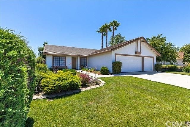 1st image of 25292 Madrone Dr