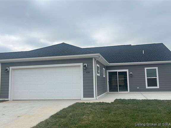 2nd image of 2032 Harmony Lane
