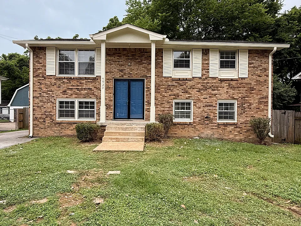 4923 Barella Dr