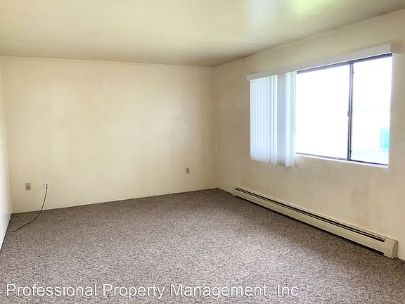 2nd image of 2920 S Ave W #A