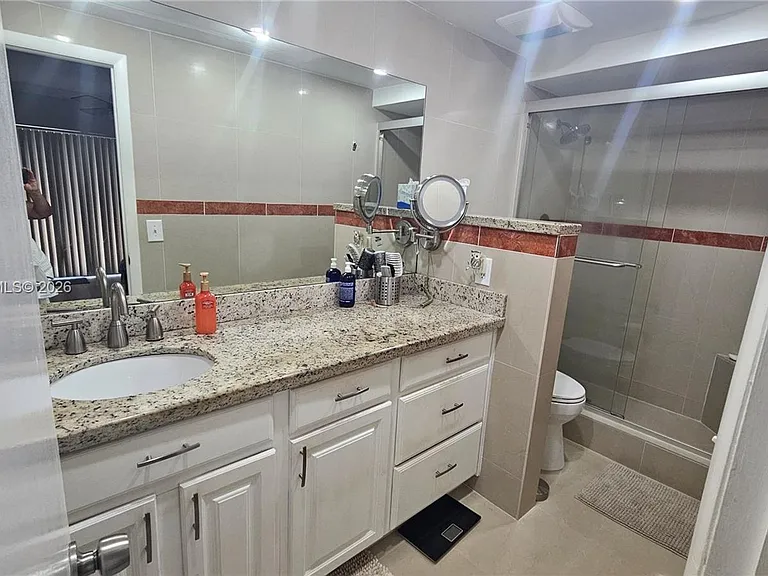 16446 NE 27th Pl #Townhouse 38 — Photo 13