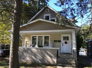 1275 Van Antwerp Rd, Niskayuna, NY 12309