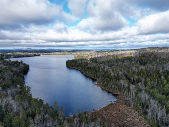 10 Falcon Ridge, Lincoln, ME 04457