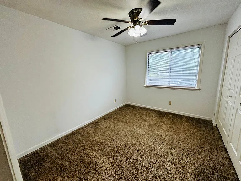 401H Berryfield Ln — Photo 10