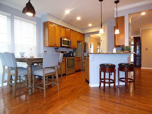 4th image of 6 Skimmer Ln