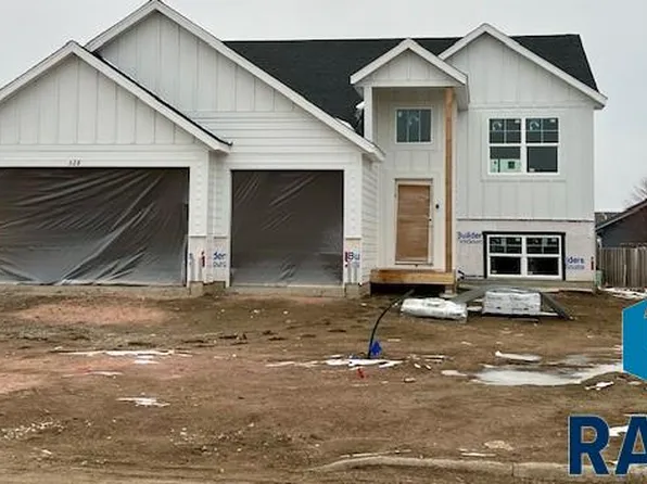 528 Hillside St, Harrisburg, SD 57032