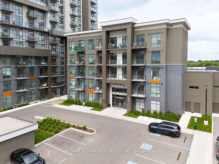 470 Dundas St E #314 — Photo 4