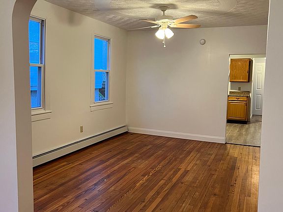 2nd image of 35 E Broadway St